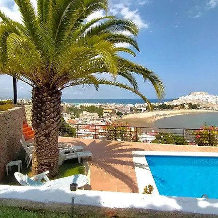 Vicent Un Palco Preferente Al Mar Y Castillo Peniscola